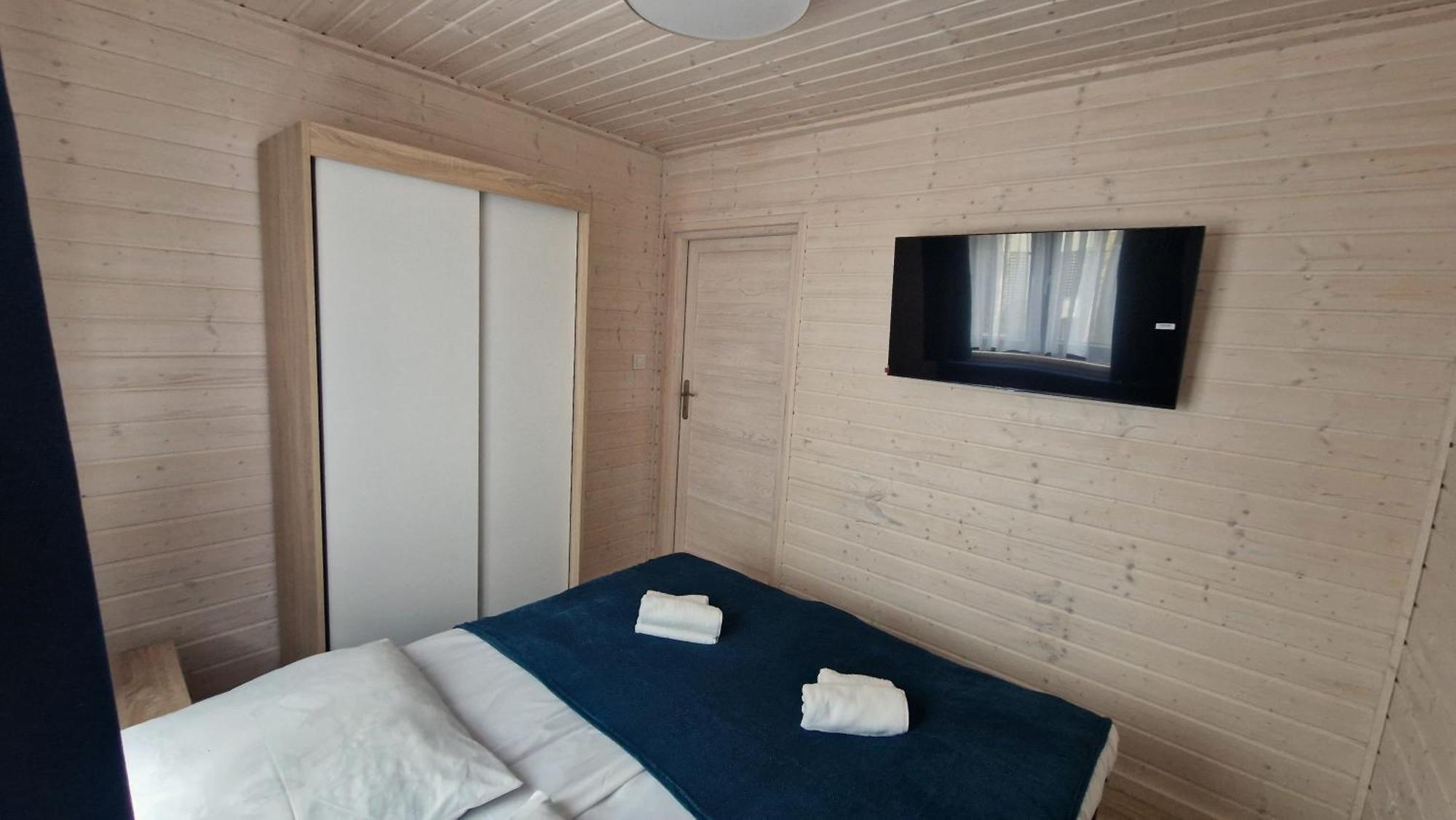 Camping Klif-Nowe Klimatyzowane Domki, 400M Od Centrum Rewala, 30M Od Morza Trzęsacz Eksteriør billede