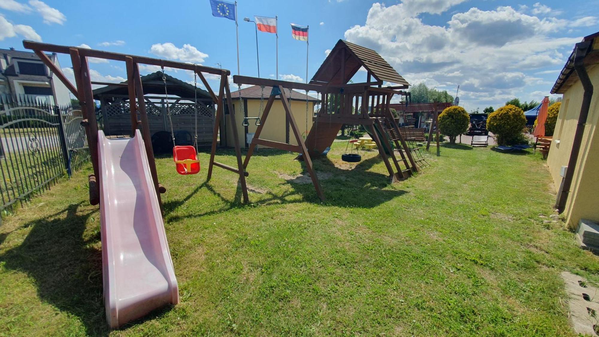 Camping Klif-Nowe Klimatyzowane Domki, 400M Od Centrum Rewala, 30M Od Morza Trzęsacz Eksteriør billede